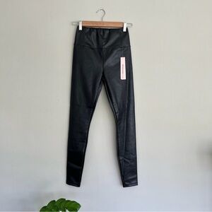 NWT Bloomingdale’s Aqua Faux Leather Leggings size xs